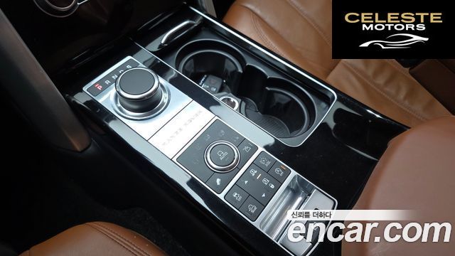 LAND ROVER Range Rover 44.4 SDV8 AB 2016 — photo 9 sur 20