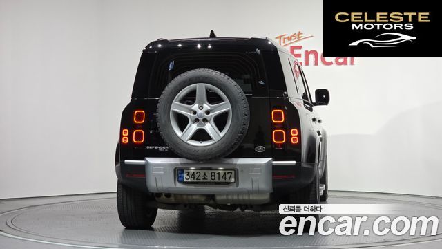 LAND ROVER Defender (L663) 110 D240 SE 2020 — photo 4 sur 43