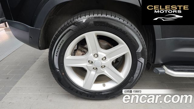 LAND ROVER Defender (L663) 110 D240 SE 2020 — photo 5 sur 43
