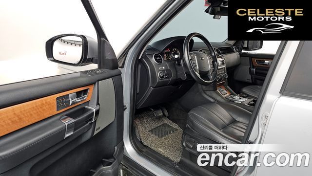 LAND ROVER Discovery 4 3.0 SDV6 SE 2015 — photo 10 sur 20