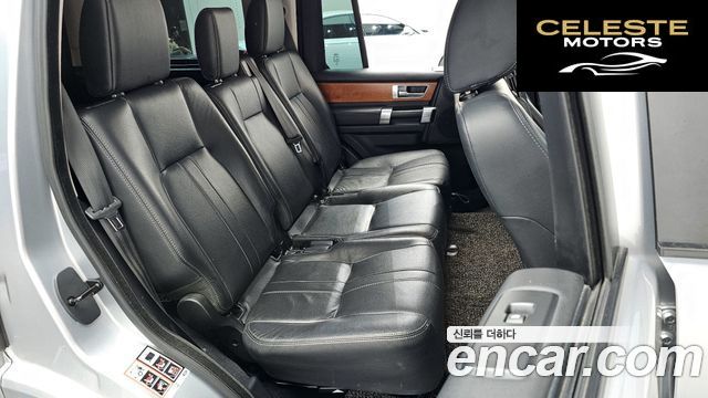 LAND ROVER Discovery 4 3.0 SDV6 SE 2015 — photo 11 sur 20