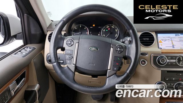 LAND ROVER Discovery 4 3.0 SDV6 SE 2016 — photo 13 sur 20