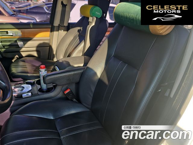 LAND ROVER Discovery 4 3.0 SDV6 SE 2016 — photo 11 sur 26