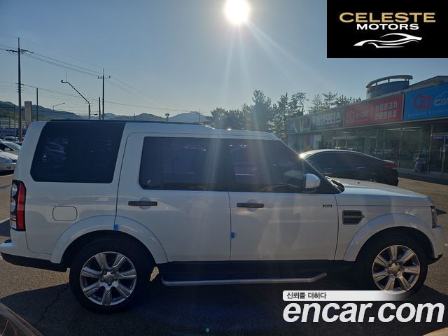 LAND ROVER Discovery 4 3.0 SDV6 SE 2016 — photo 20 sur 26