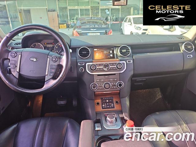 LAND ROVER Discovery 4 3.0 SDV6 SE 2016 — photo 24 sur 26