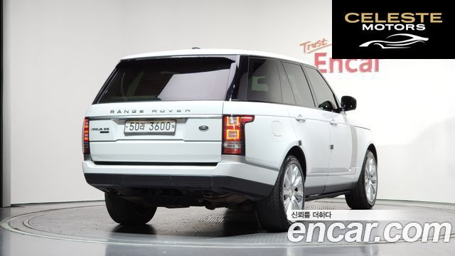 LAND ROVER Range Rover 44.4 SDV8 Vogue SE 2014 — photo 2 sur 26