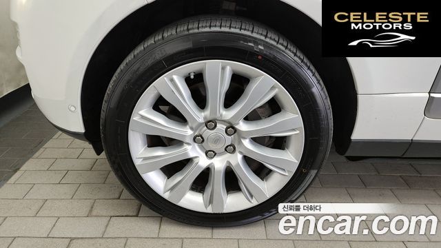 LAND ROVER Range Rover 44.4 SDV8 Vogue SE 2014 — photo 5 sur 26
