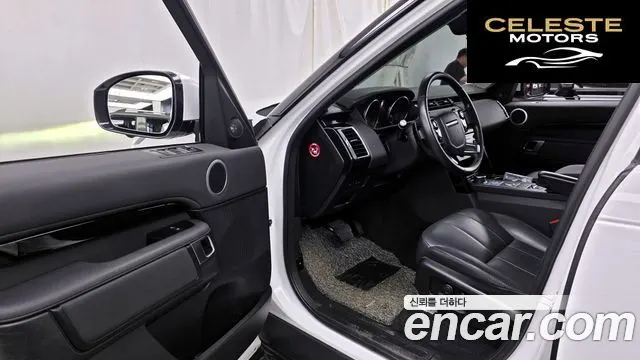 LAND ROVER Discovery 5 3.0 SD6 SE 2019 — photo 13 sur 37