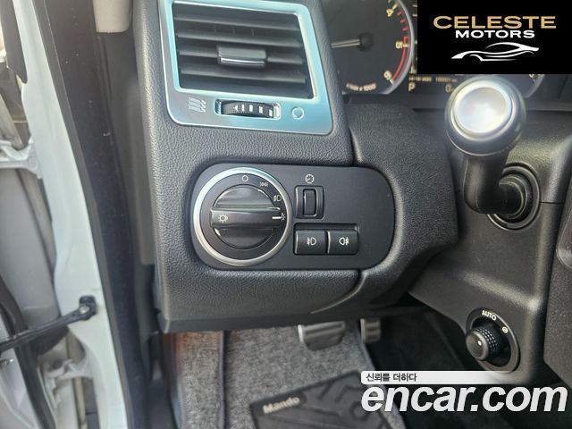 LAND ROVER Range Rover Sport 3.0 SDV6 2012 — photo 13 sur 25