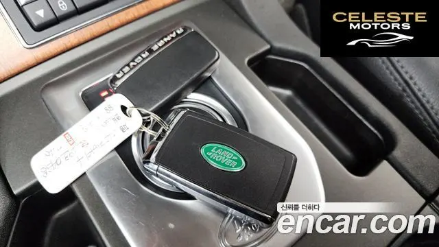 LAND ROVER Discovery 4 3.0 SDV6 SE 2016 — photo 14 sur 20