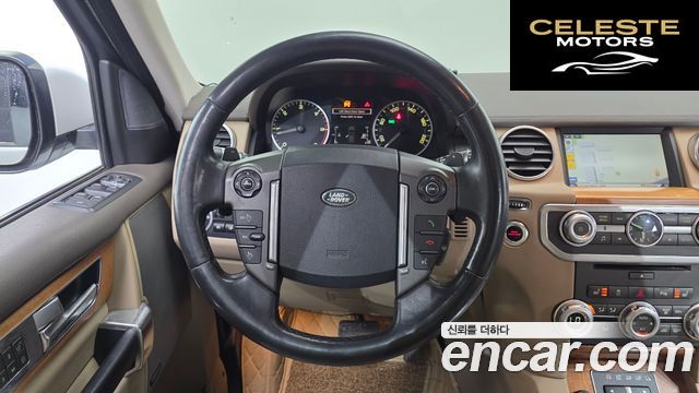 LAND ROVER Discovery 4 3.0 SDV6 SE 2015 — photo 13 sur 26