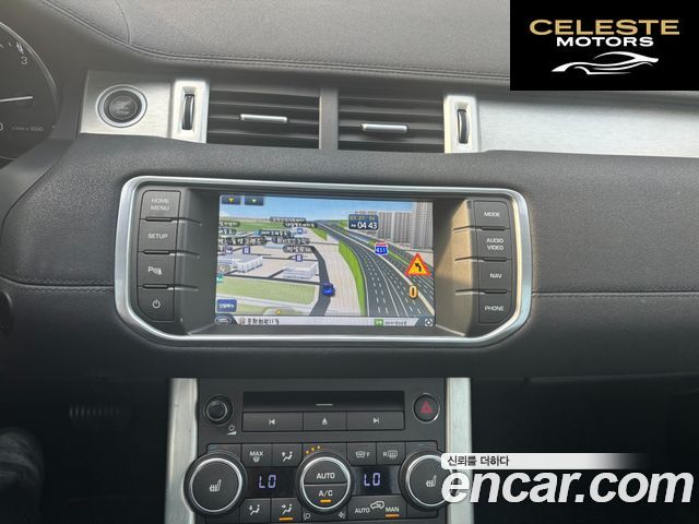 LAND ROVER Range Rover Evoque 2.2 SD4 Pure 2015 — photo 11 sur 23