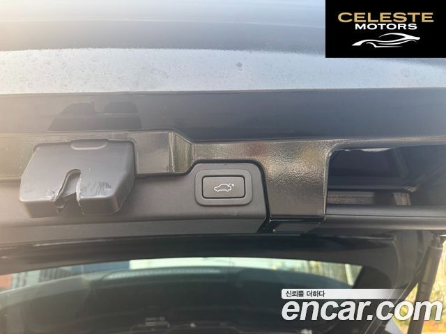 LAND ROVER Range Rover Evoque 2.2 SD4 Pure 2015 — photo 16 sur 23