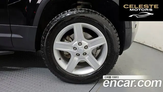 LAND ROVER Defender (L663) 110 D250 SE 2022 — photo 7 sur 36
