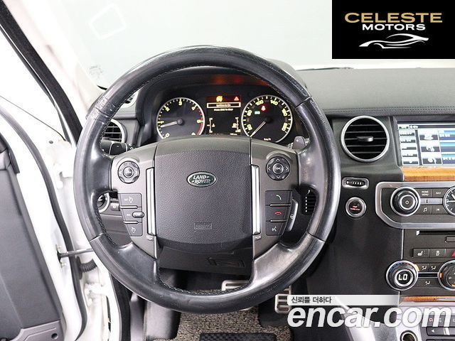 LAND ROVER Discovery 4 3.0 SDV6 SE 2014 — photo 14 sur 26