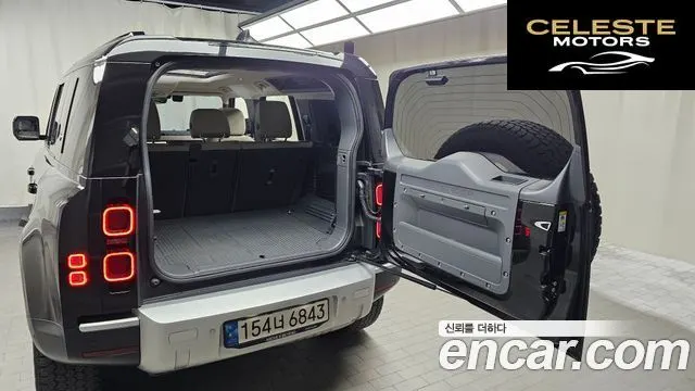 LAND ROVER Defender (L663) 110 D250 SE 2022 — photo 26 sur 31