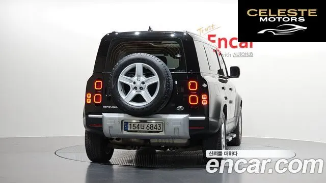 LAND ROVER Defender (L663) 110 D250 SE 2022 — photo 4 sur 31