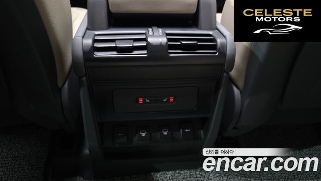 LAND ROVER Defender (L663) 110 D250 S 2022 — photo 24 sur 30