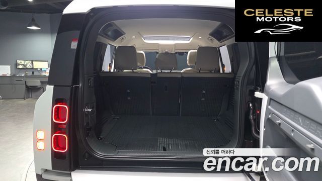 LAND ROVER Defender (L663) 110 D250 S 2022 — photo 26 sur 30