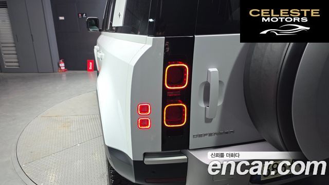 LAND ROVER Defender (L663) 110 D250 S 2022 — photo 9 sur 30