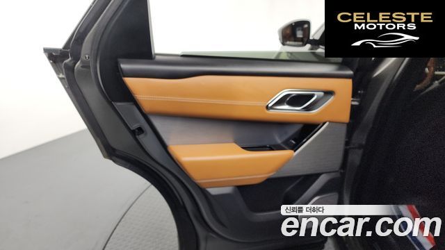 LAND ROVER Range Rover Velar 3.0 D300 R-Dynamic HSE 2018 — photo 15 sur 36