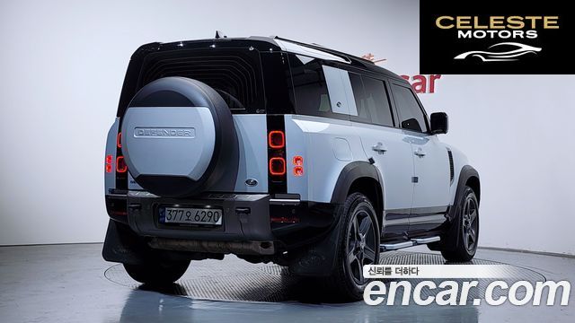 LAND ROVER Defender (L663) 110 P300 X-Dynamic SE 2023 — photo 2 sur 33