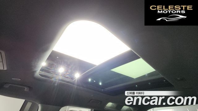 LAND ROVER Defender (L663) 110 P300 X-Dynamic SE 2023 — photo 25 sur 33