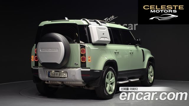 LAND ROVER Defender (L663) 110 D300 75th Edition 2023 — photo 2 sur 20