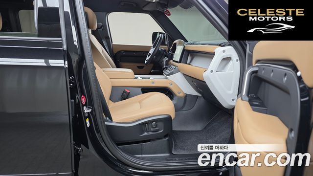 LAND ROVER Defender (L663) 110 P300 X-Dynamic SE 2025 — photo 17 sur 39