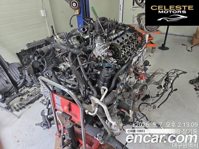 LAND ROVER Range Rover 44.4 SDV8 AB LWB 2017 — photo 17 sur 26