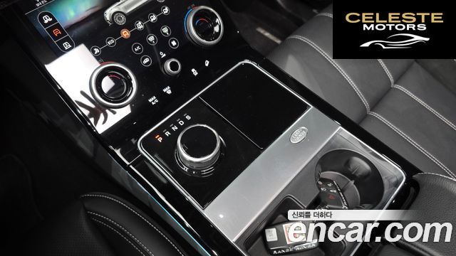 LAND ROVER Range Rover Velar 3.0 P380 R-Dynamic SE 2020 — photo 9 sur 20