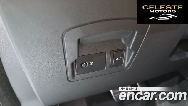 LAND ROVER Range Rover Velar 3.0 P400 R-Dynamic HSE 2022 — photo 22 sur 30