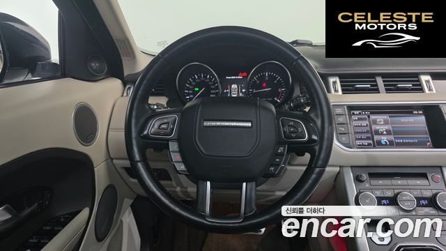 LAND ROVER Range Rover Evoque 2.2 SD4 2014 — photo 12 sur 20