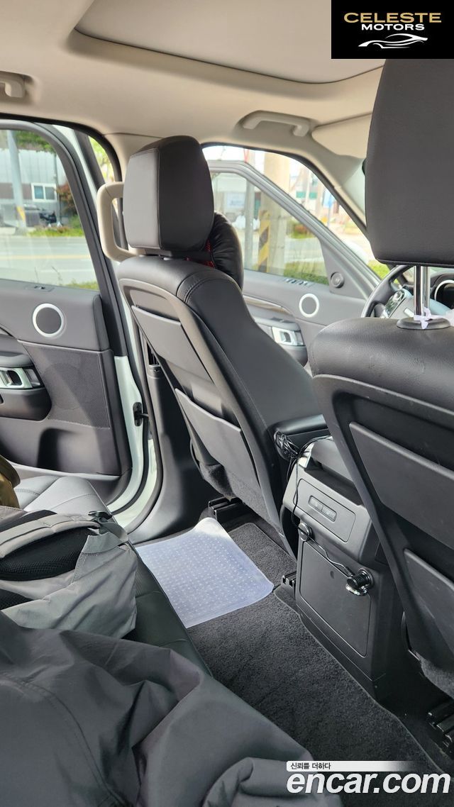 LAND ROVER Discovery 5 2.0 SD4 SE 2019 — photo 8 sur 15