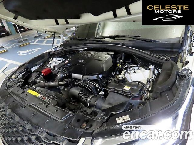 LAND ROVER Range Rover Velar 3.0 D300 R-Dynamic SE 2018 — photo 17 sur 25