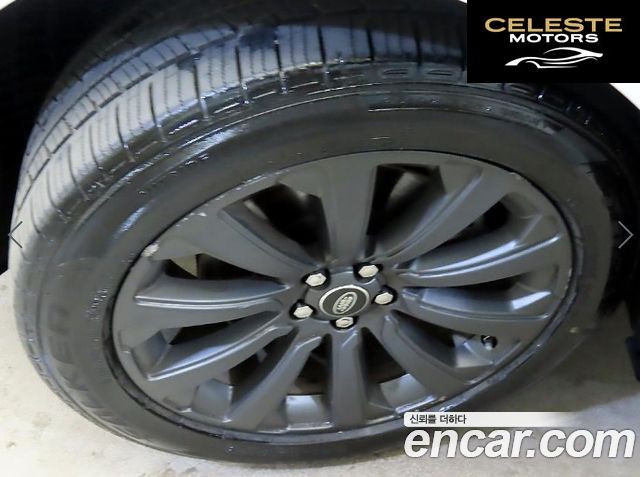 LAND ROVER Range Rover Velar 3.0 D300 R-Dynamic SE 2018 — photo 18 sur 25