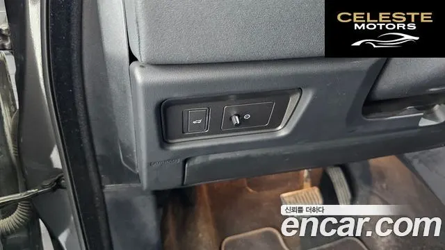 LAND ROVER Range Rover Evoque 2.0 TD4 SE 2019 — photo 27 sur 31