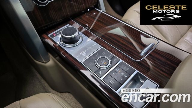 LAND ROVER Range Rover 44.4 SDV8 Vogue SE 2015 — photo 9 sur 20