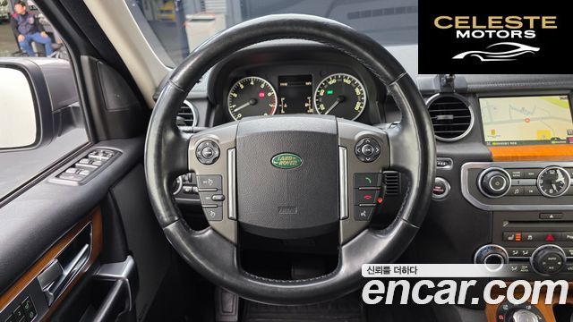 LAND ROVER Discovery 4 5.0 V8 HSE 2010 — photo 13 sur 20