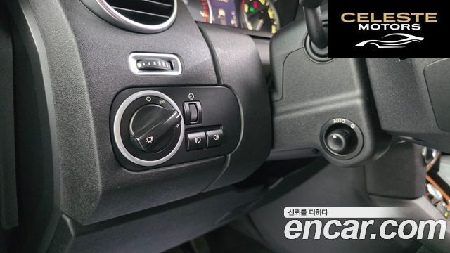 LAND ROVER Discovery 4 5.0 V8 HSE 2010 — photo 14 sur 20