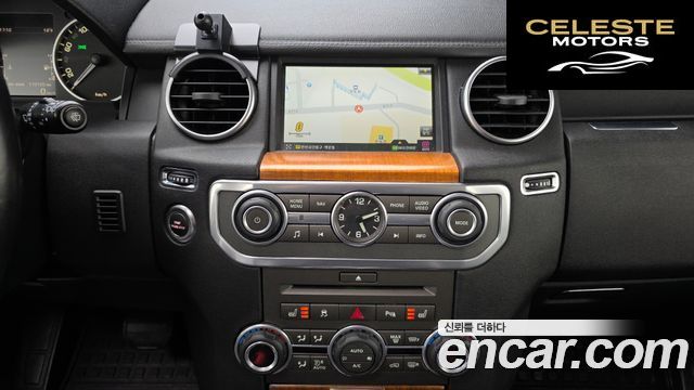 LAND ROVER Discovery 4 5.0 V8 HSE 2010 — photo 19 sur 20