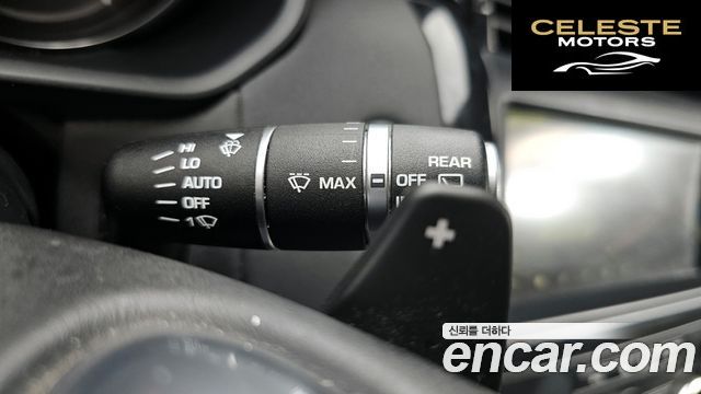 LAND ROVER Discovery 5 2.0 SD4 SE 2018 — photo 16 sur 26