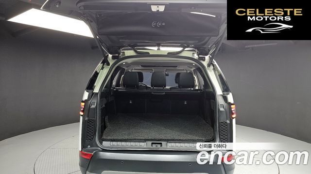 LAND ROVER Discovery 5 2.0 SD4 SE 2018 — photo 20 sur 26