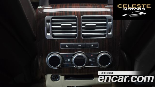LAND ROVER Range Rover 44.4 SDV8 AB 2016 — photo 18 sur 20