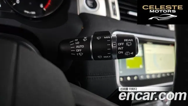 LAND ROVER Range Rover Evoque 2.0 TD4 SE 2018 — photo 27 sur 39