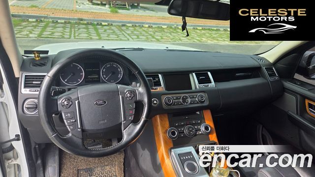 LAND ROVER Range Rover Sport 3.0 SDV6 2013 — photo 6 sur 8