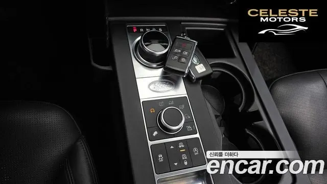 LAND ROVER Discovery 5 2.0 SD4 SE 2020 — photo 12 sur 32