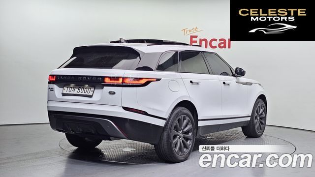 LAND ROVER Range Rover Velar 2.0 D240 R-Dynamic SE 2018 — photo 2 sur 20