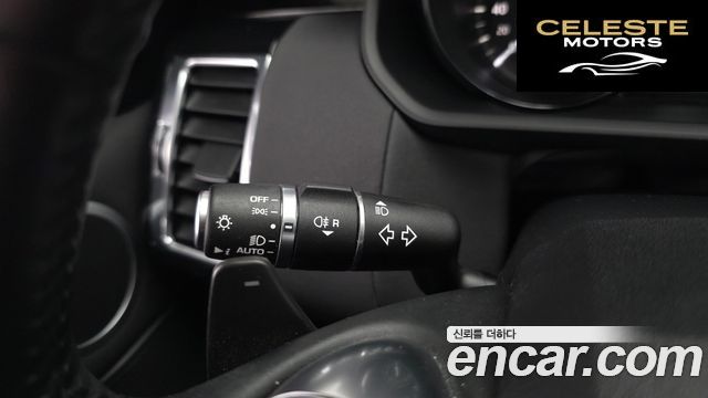 LAND ROVER Discovery 5 2.0 SD4 SE 2020 — photo 29 sur 32