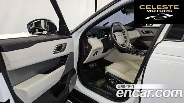 LAND ROVER Range Rover Velar 3.0 D300 R-Dynamic HSE 2018 — photo 13 sur 41